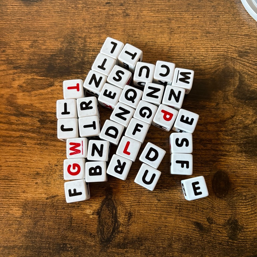 Campbell’s Alphabet Dice Game - Red - Picture 5 of 5